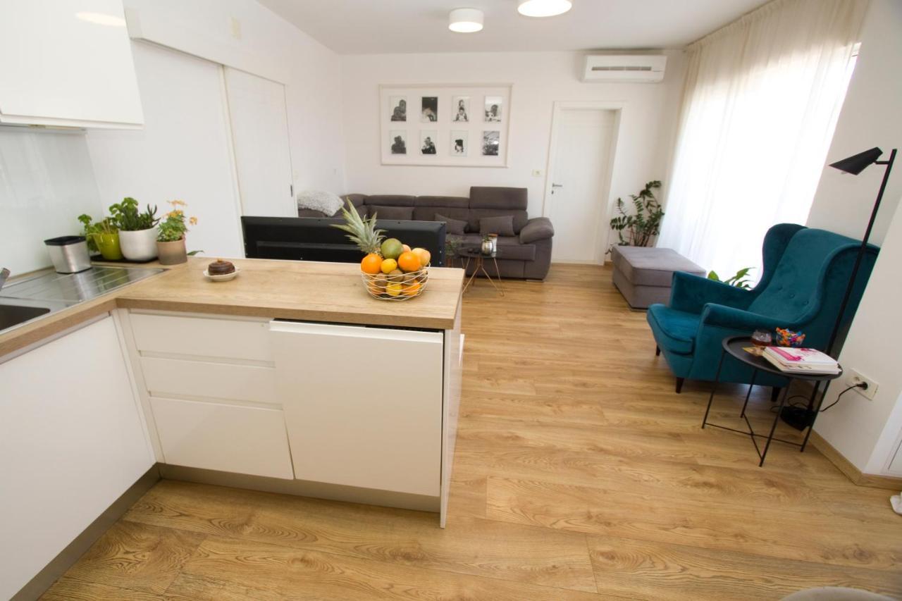 Apartmani Leo-Marin Makarska Exterior photo