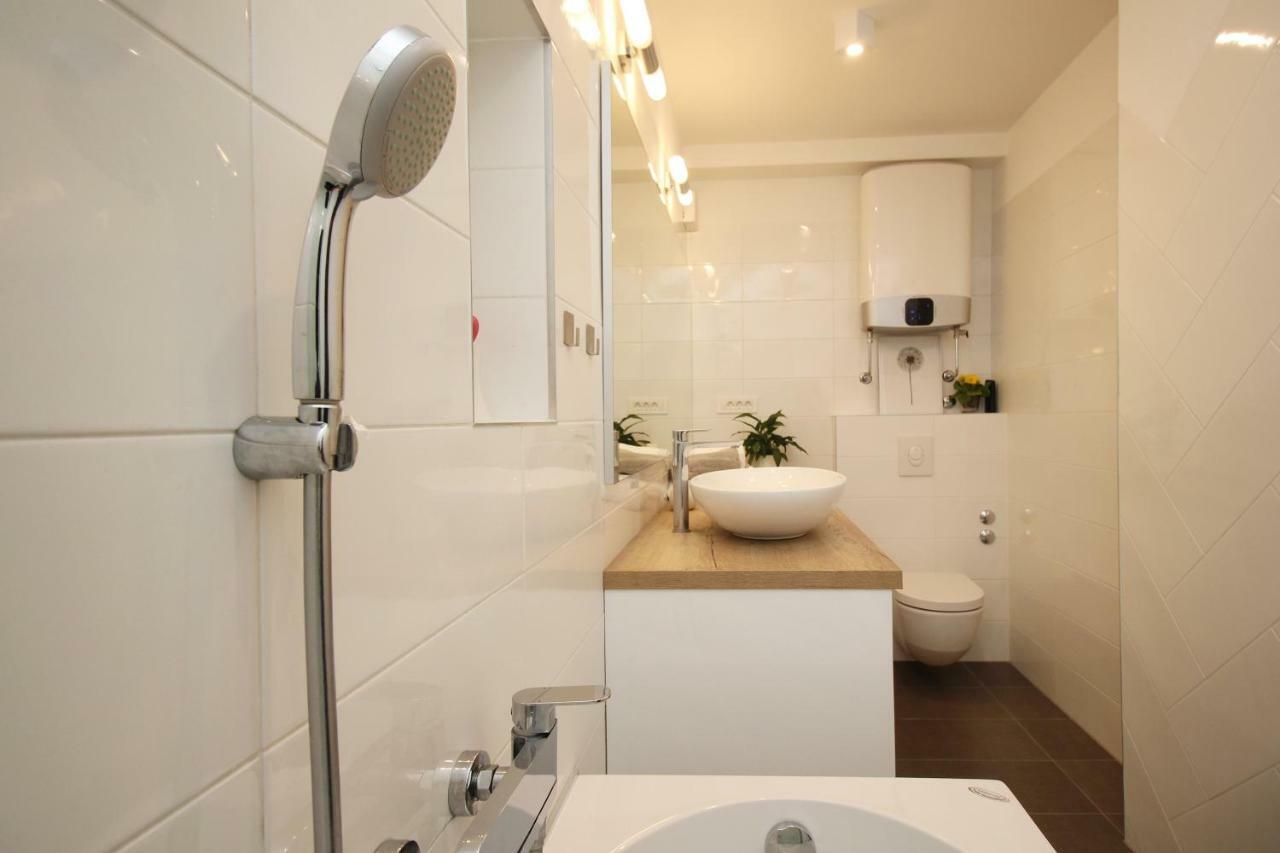 Apartmani Leo-Marin Makarska Exterior photo